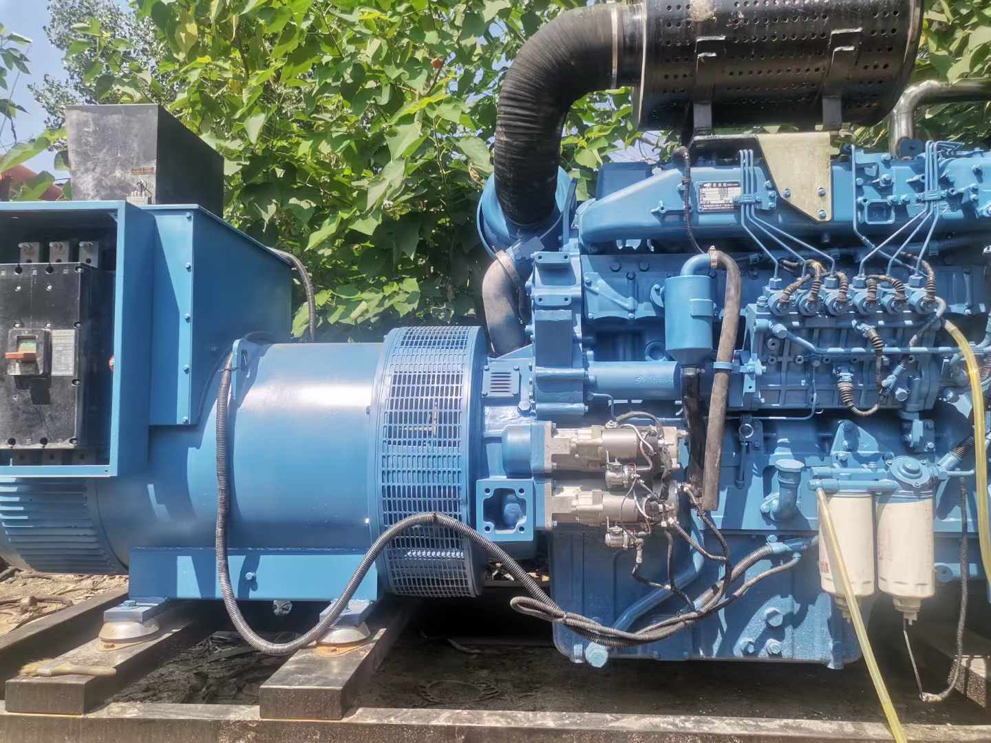 晋宁详细说明降低 800kW 柴油发电机输出电流波动的方法