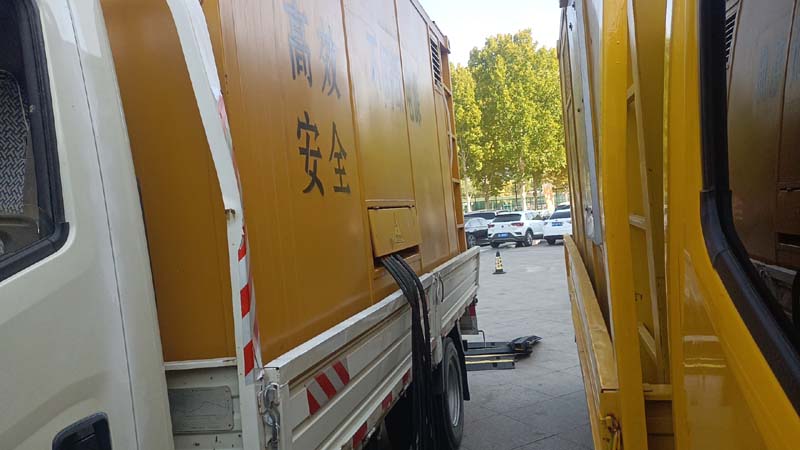 晋宁如何判断柴油发电机组和UPS电源的切换时间是否符合要求？